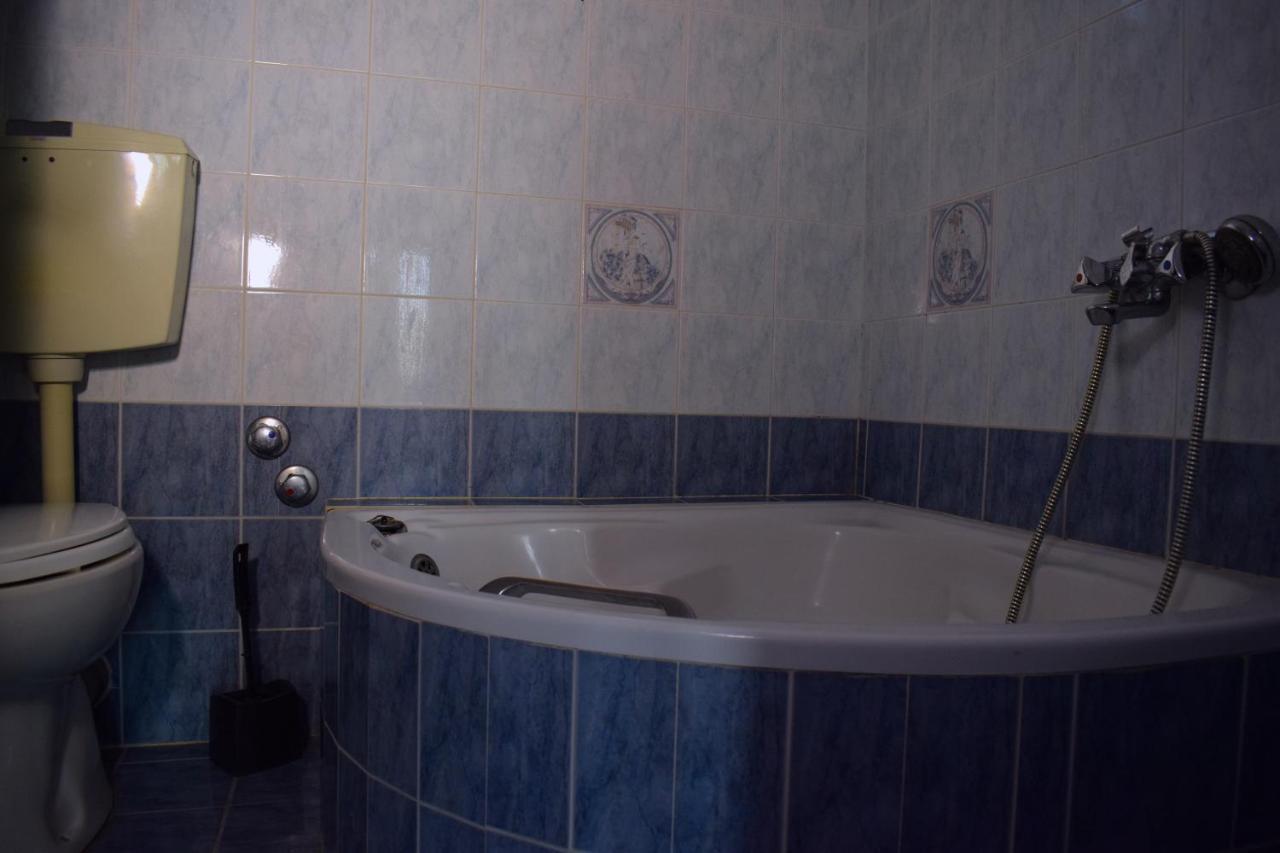 Victoria Daire Plakias Dış mekan fotoğraf